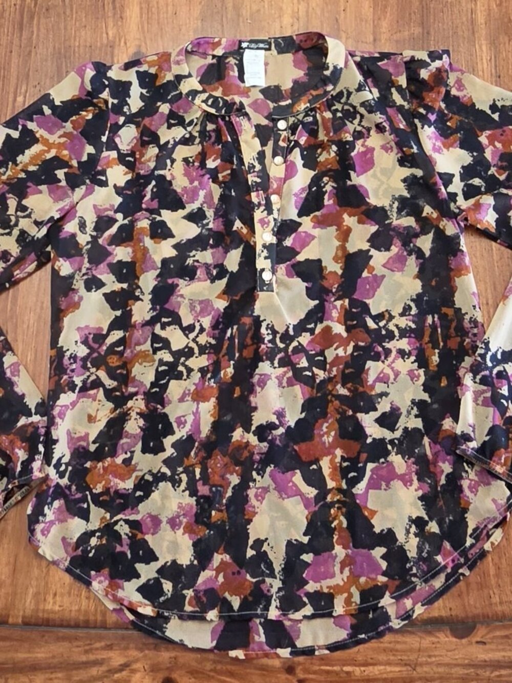 Lily White Camo Print Button-Down Blouse | Boho Chic Size L